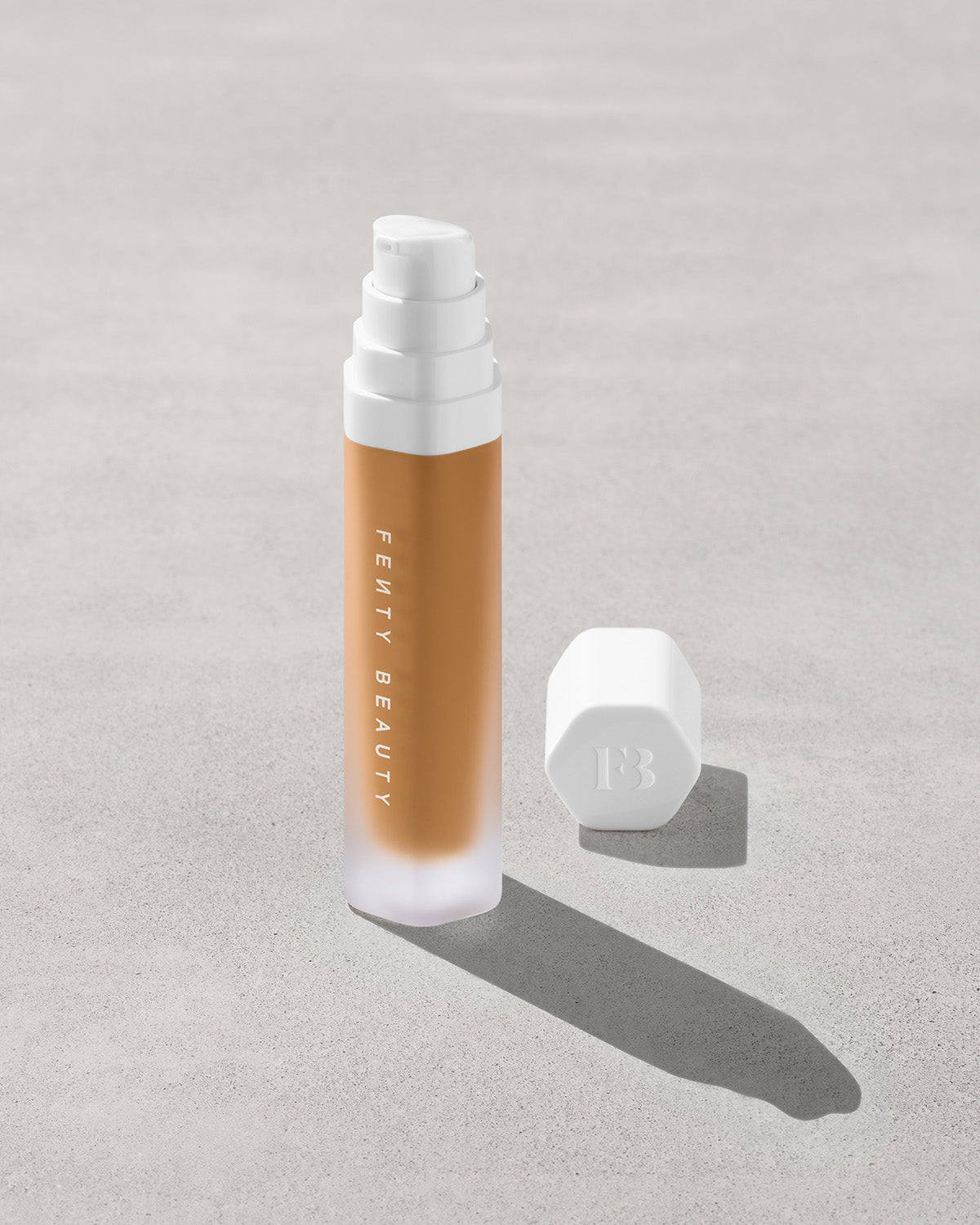 Soft'lit Naturally Luminous Longwear Foundation — 345