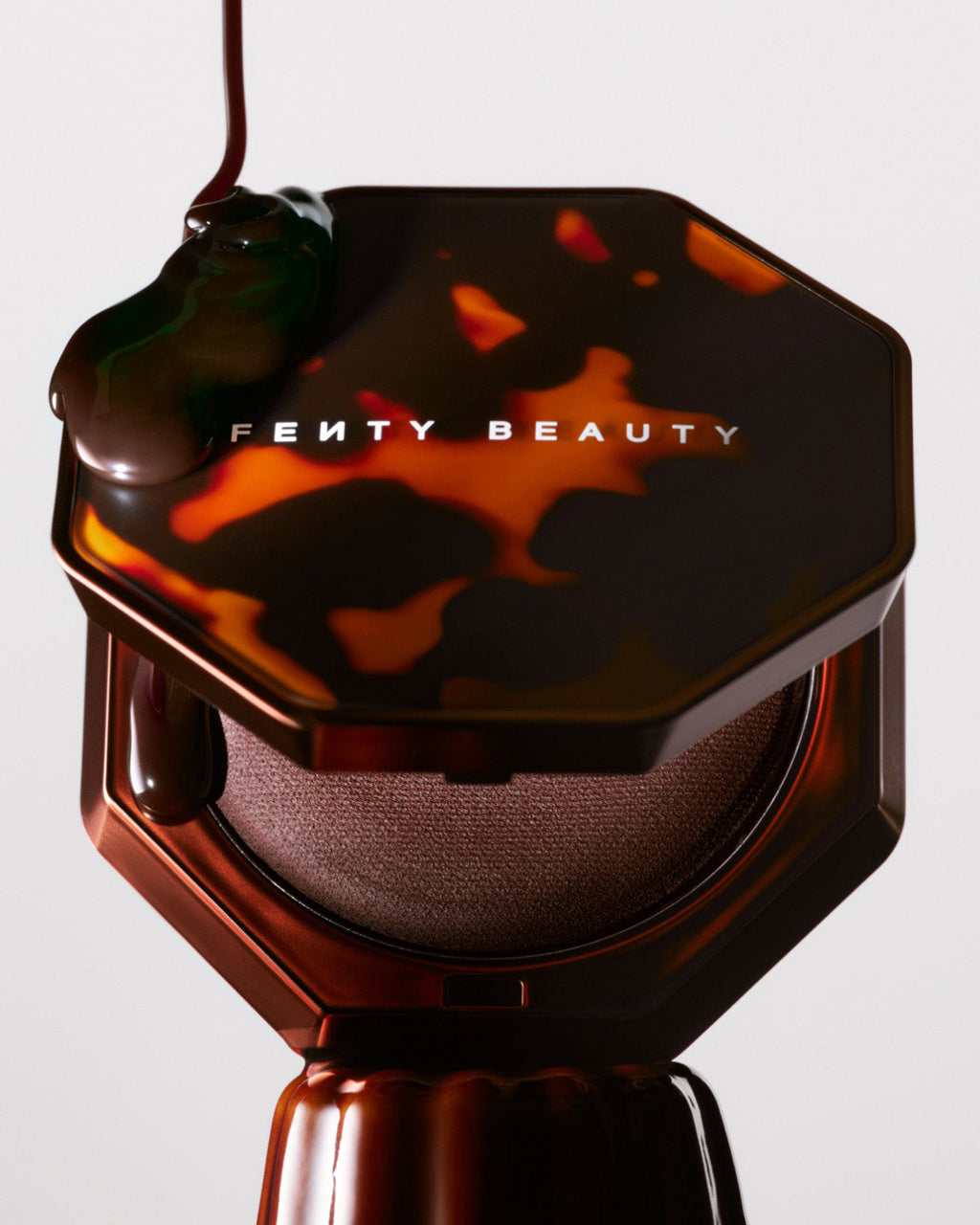 Sun Stalk'r Soufflé Pressed Mousse Cream Bronzer — Hot Fudge